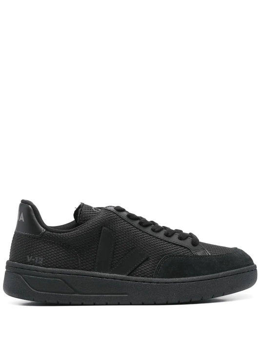 VEJA V-12 B-Mesh