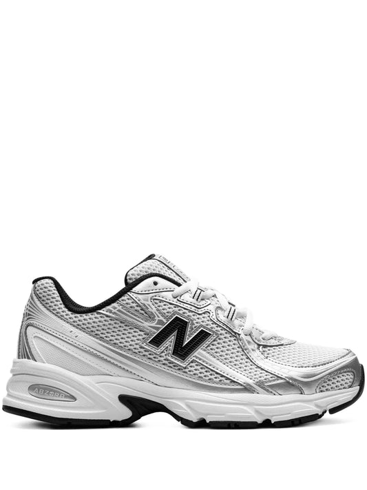 New Balance 740