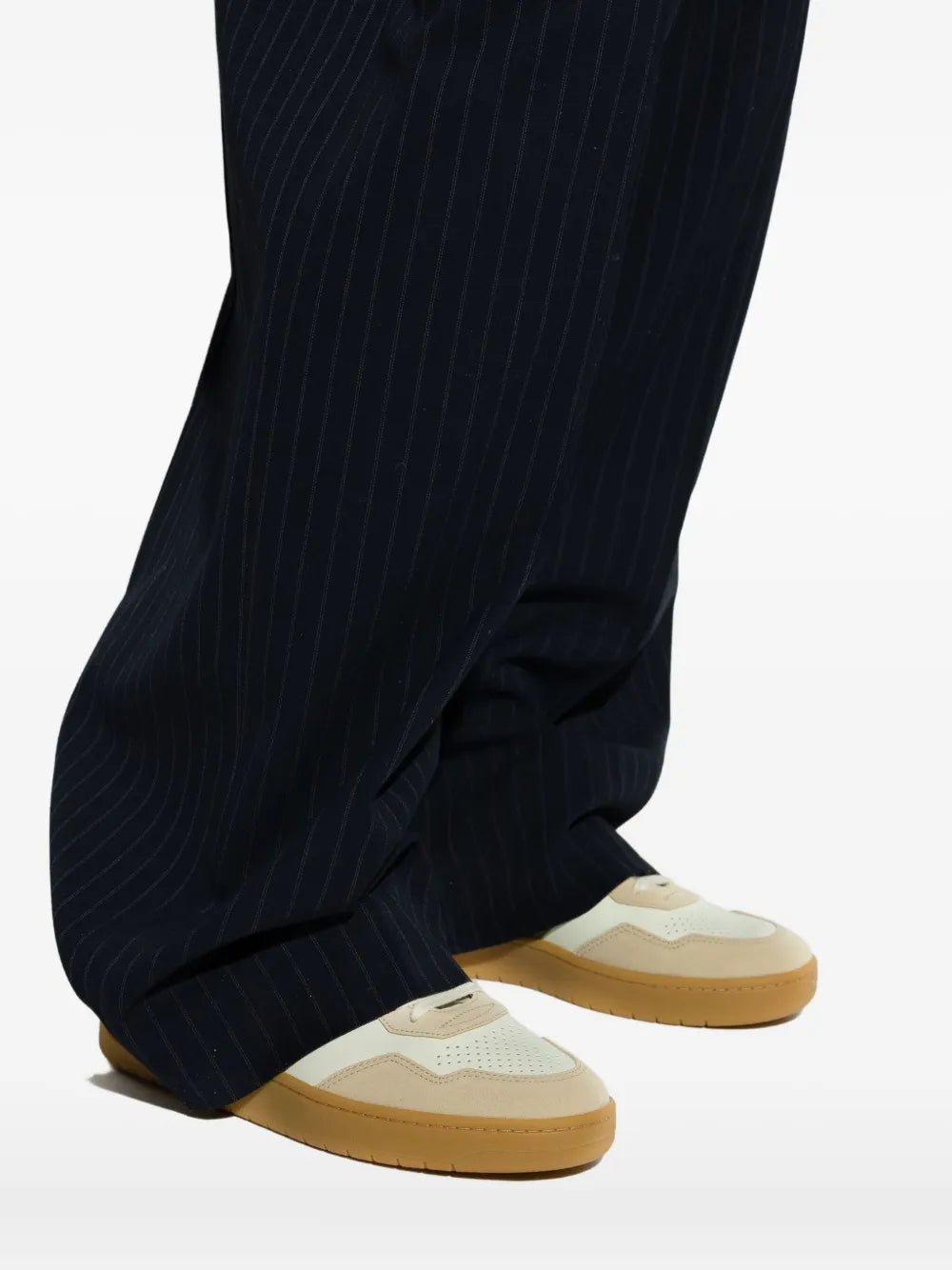 VEJA V-90 Leather Suede