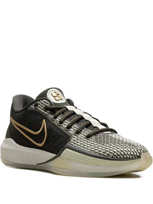 Nike Sabrina 1